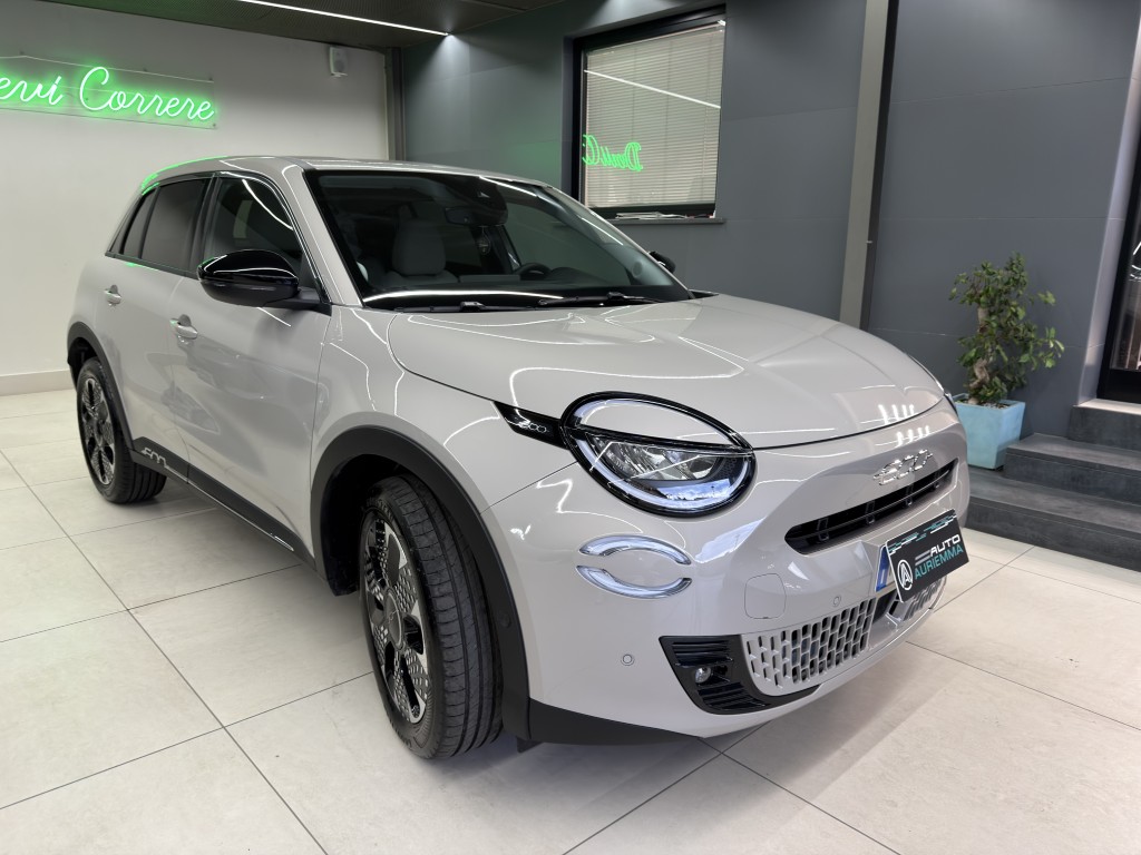 FIAT 600 120O HYBRID 110 CV LA PRIMA